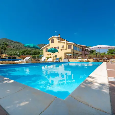 Mimosa Con Piscina - Goelba Willa